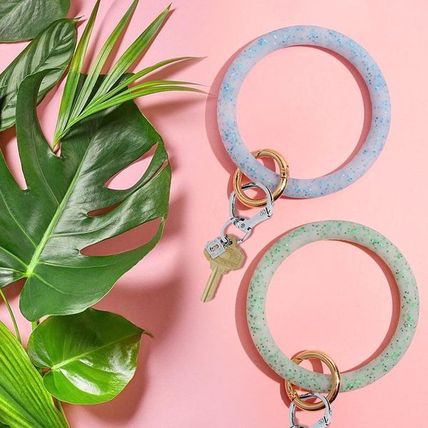 keychains just feel big o silicone shiny sequin keychain bracelet round clasp fashion car pendant wrist strap accessories, Silver
keychains just feel big o silicone shiny sequin keychain bracelet round clasp fashion car pendant wrist strap accessories, Silver