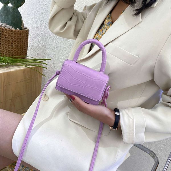 hbp fashion women's 2021 new crocodile mini cute lipstick cross carry small square acrylic chain bag
hbp fashion women's 2021 new crocodile mini cute lipstick cross carry small square acrylic chain bag
