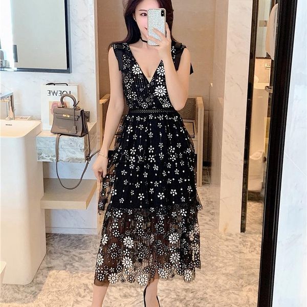 casual dresses self portrait runway summer elegant party women v-neck sequin flower embroidery mesh lace dress vestidos, Black;gray
casual dresses self portrait runway summer elegant party women v-neck sequin flower embroidery mesh lace dress vestidos, Black;gray