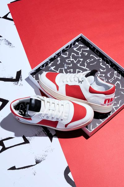 fashion women casual shoes low skate platform sneakers ,luxury designer woman genuine leather trainers eric haze poggy collaboration style, Black
fashion women casual shoes low skate platform sneakers ,luxury designer woman genuine leather trainers eric haze poggy collaboration style, Black