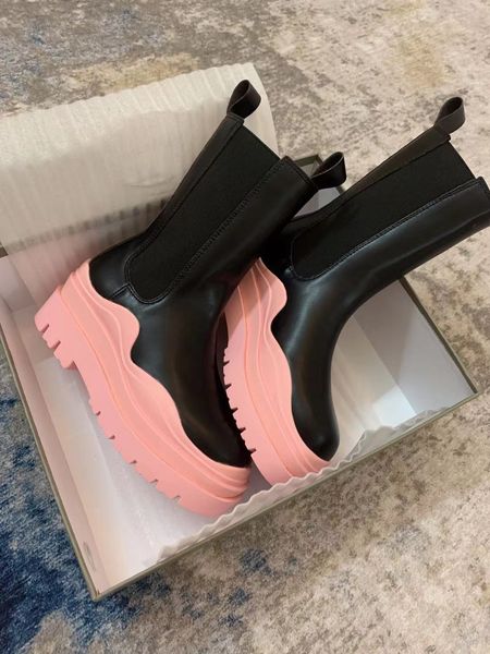 the new rubber short boots jelly color half shoes bottom 6 cm high help thick wholesale round toes plain luxury goods size 35 to 39, Black
the new rubber short boots jelly color half shoes bottom 6 cm high help thick wholesale round toes plain luxury goods size 35 to 39, Black