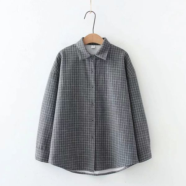 2021 new winter veet plaid shirts women blouses lazy style long warm lady female clothes t3qt, White
2021 new winter veet plaid shirts women blouses lazy style long warm lady female clothes t3qt, White