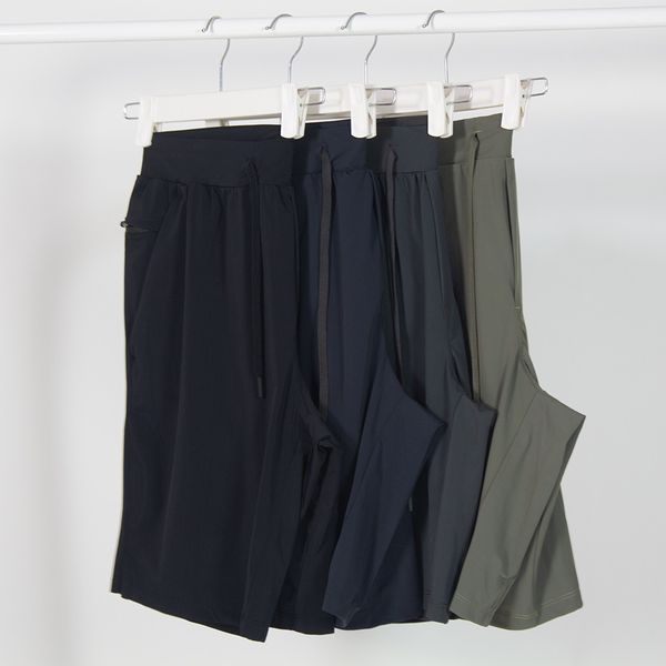 trousers lulu men's wear the sports jogging five point pants fast light shorts loose and breathable, Black
trousers lulu men's wear the sports jogging five point pants fast light shorts loose and breathable, Black