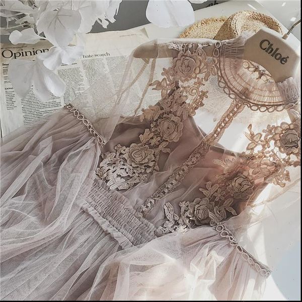 2021 new women fashion dress stand collar lantern sleeve mesh dress see through lace embroidery fairy dress femme vestidos robe, Black;gray
2021 new women fashion dress stand collar lantern sleeve mesh dress see through lace embroidery fairy dress femme vestidos robe, Black;gray