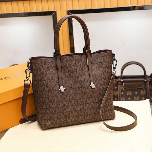 large capacity tote bag female messenger handbag fashion messenger large old flower bag
large capacity tote bag female messenger handbag fashion messenger large old flower bag