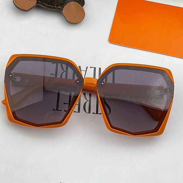 sunglasses 2021 large frame square polarized glasses women's round face style all-match retro fashionable uv protection sun, White;black
sunglasses 2021 large frame square polarized glasses women's round face style all-match retro fashionable uv protection sun, White;black