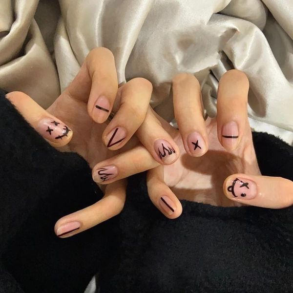 false nails 24pcs black lines printed nail patch glue type removable short paragraph fashion manicure butt666, Red;gold
false nails 24pcs black lines printed nail patch glue type removable short paragraph fashion manicure butt666, Red;gold