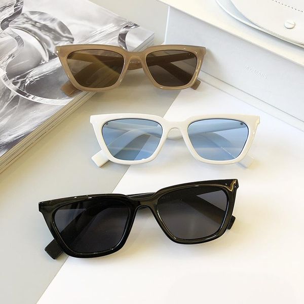 sunglasses cat eye ladies women retro vintage shades oversized designer large, White;black
sunglasses cat eye ladies women retro vintage shades oversized designer large, White;black