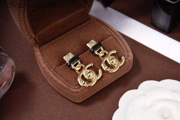 Ring Small Fragrance Middle Ancient Earrings Sense Temperament 925 Silver Needle
Ring Small Fragrance Middle Ancient Earrings Sense Temperament 925 Silver Needle