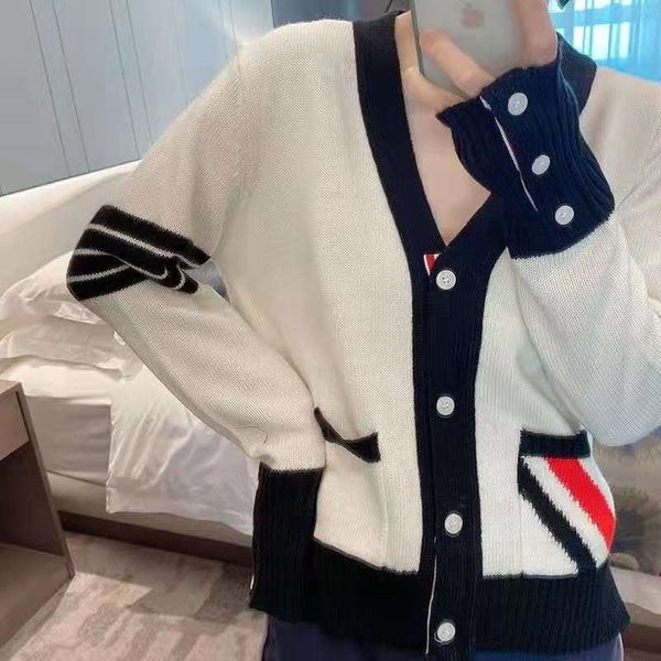 21 tb knitted cardigan men's couple's clothes women's spring and autumn stripe four bar v-neck sweater, Black
21 tb knitted cardigan men's couple's clothes women's spring and autumn stripe four bar v-neck sweater, Black