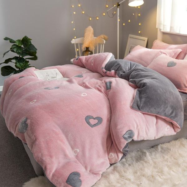 bedding sets bedroom four-piece bed linen luxury european style double-sided flannel duvet cover fashionable simple family el set
bedding sets bedroom four-piece bed linen luxury european style double-sided flannel duvet cover fashionable simple family el set