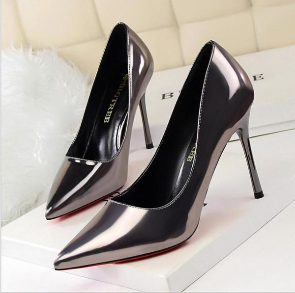 dress shoes spring and autumn women's simple stilettos shallow mouth pointed thin professional ol, Black
dress shoes spring and autumn women's simple stilettos shallow mouth pointed thin professional ol, Black