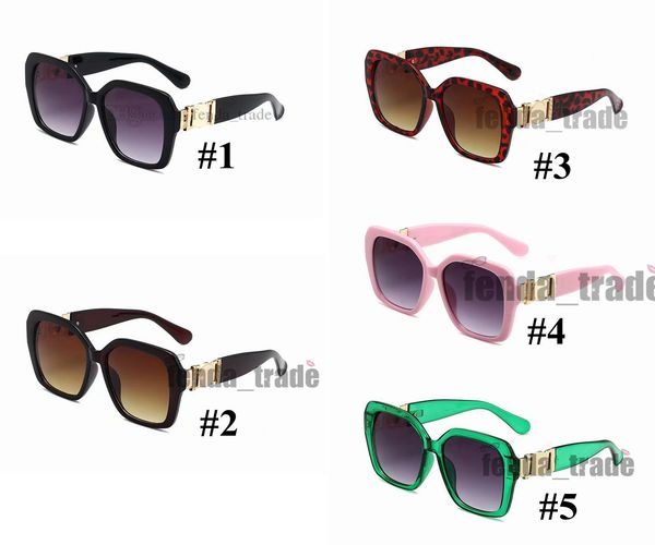 new square sunglasses men street pink shades male sun glasses green retro fashion women brand designer uv400 gafas 5 colors 10pcs, White;black
new square sunglasses men street pink shades male sun glasses green retro fashion women brand designer uv400 gafas 5 colors 10pcs, White;black