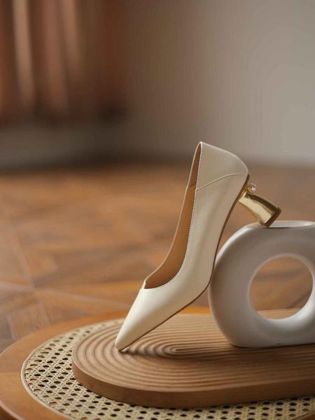 dress shoes plus size genuine leather pointed toe shallow high heel pearl sweet girls solid dating slip on women pumps l03, Black
dress shoes plus size genuine leather pointed toe shallow high heel pearl sweet girls solid dating slip on women pumps l03, Black