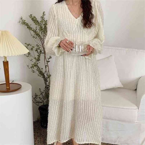 elegant white feather dress woman high waist v-neck long-sleeve cloth loose vintage party vestidos chic korean dresses female 210603, Black;gray
elegant white feather dress woman high waist v-neck long-sleeve cloth loose vintage party vestidos chic korean dresses female 210603, Black;gray