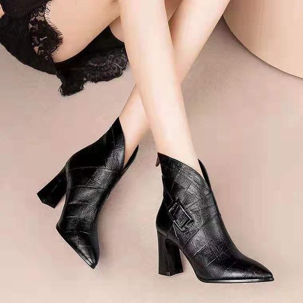 boots women 2021 autumn and winter v-neck high heels ankle shoes leather booties feminina woman wedding party, Black
boots women 2021 autumn and winter v-neck high heels ankle shoes leather booties feminina woman wedding party, Black