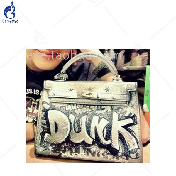 2021 fashion street style women genuine leather handbags shoulder bags doodle custom words dunk cow leather handmade womans bags, Black;red
2021 fashion street style women genuine leather handbags shoulder bags doodle custom words dunk cow leather handmade womans bags, Black;red