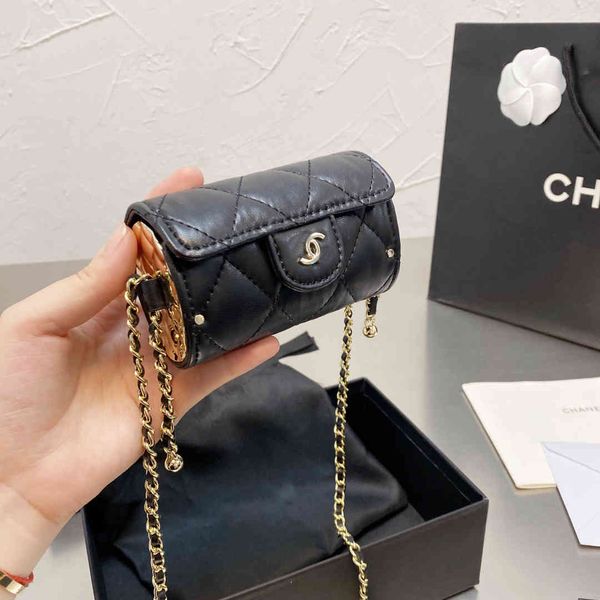 factory outlet luxury handbags and storage family c's new small fragrance embroidery diamond chain pen holder women's bag mini mrs
factory outlet luxury handbags and storage family c's new small fragrance embroidery diamond chain pen holder women's bag mini mrs