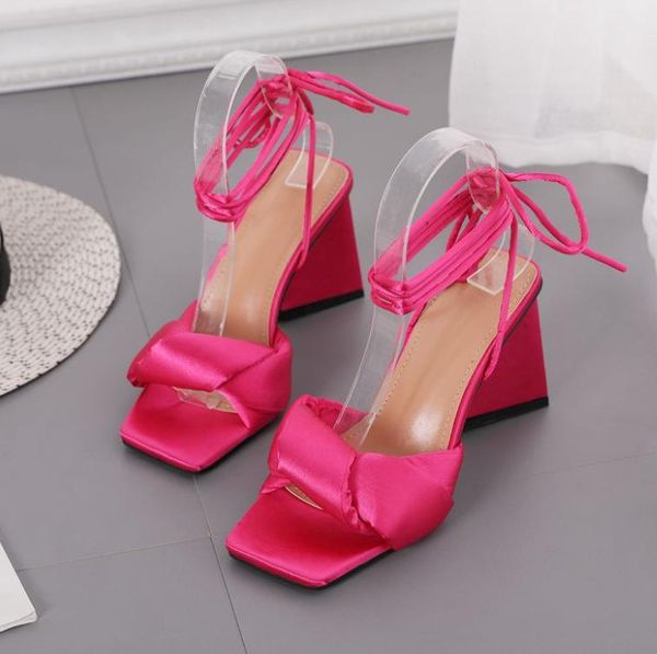 dress shoes triangle heel silk square toe women's sandals 2021 summer cross-strap lace-up high heels women roman lady, Black
dress shoes triangle heel silk square toe women's sandals 2021 summer cross-strap lace-up high heels women roman lady, Black