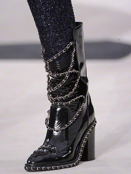 boots street style metal chain square heel manufacturer pointed toe ladies shoes take off shaft versatile spring winter, Black
boots street style metal chain square heel manufacturer pointed toe ladies shoes take off shaft versatile spring winter, Black