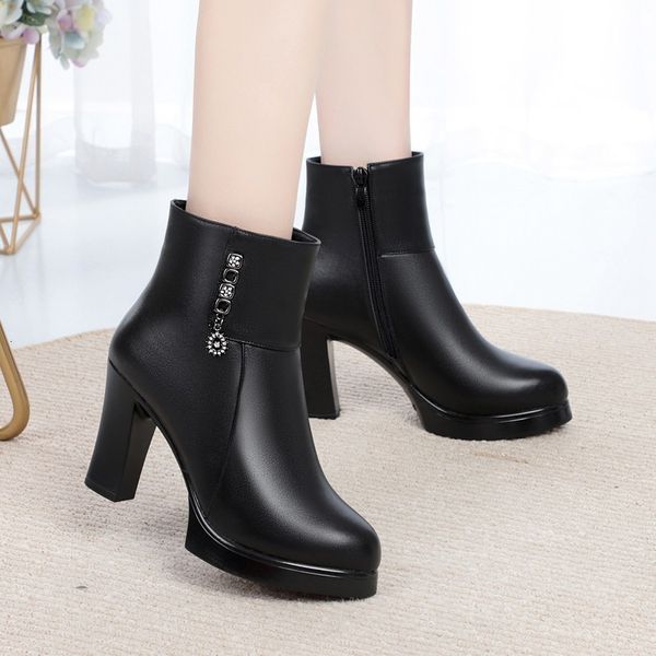 autumn and winter martin women's thick high heels waterproof platform short fashion plush cotton boots m's, Black
autumn and winter martin women's thick high heels waterproof platform short fashion plush cotton boots m's, Black