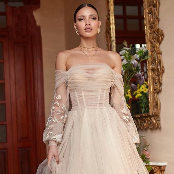 new boho 2021 tulle wedding es romantic lantern sleeve backless a-line strapless princess bride gown vestido de noiva s2yu, White
new boho 2021 tulle wedding es romantic lantern sleeve backless a-line strapless princess bride gown vestido de noiva s2yu, White