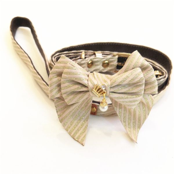 Fashion Bow Tie Dog Collars Leashes Set Adjustable Jeweled Soft Dogs Collar Bandana And Leash Removable Bowtie For Medium Doggy
Fashion Bow Tie Dog Collars Leashes Set Adjustable Jeweled Soft Dogs Collar Bandana And Leash Removable Bowtie For Medium Doggy