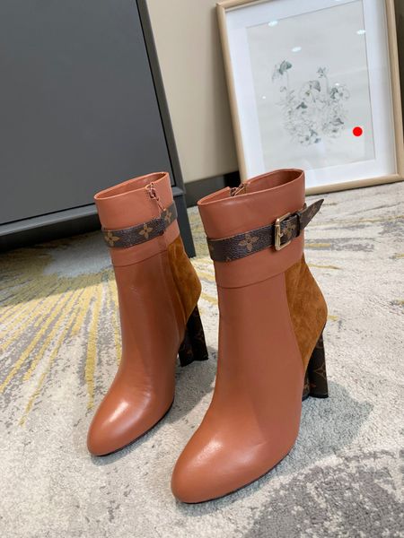 2022 luxury designer woman territory flat ranger leather biker boots lady desert high martin sneakers with box -g166, Black
2022 luxury designer woman territory flat ranger leather biker boots lady desert high martin sneakers with box -g166, Black