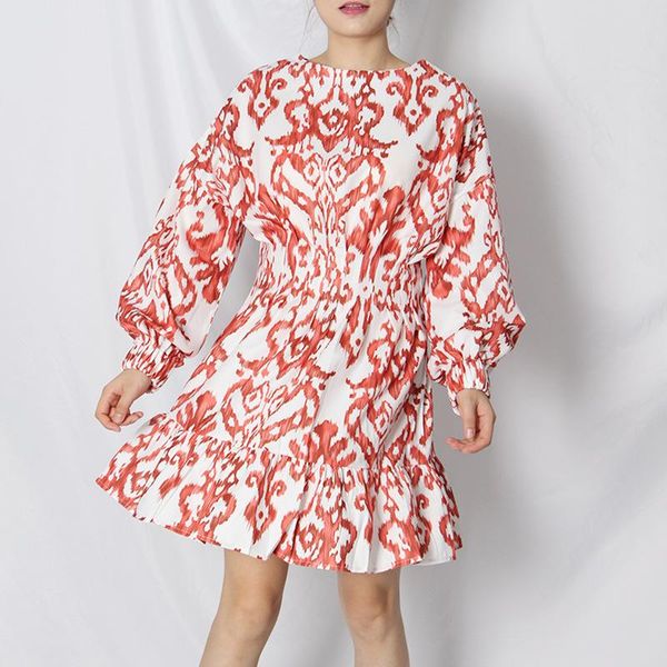 casual dresses fashion trend ladies party dress 2021 autumn retro print round neck lantern sleeve french style, Black;gray
casual dresses fashion trend ladies party dress 2021 autumn retro print round neck lantern sleeve french style, Black;gray