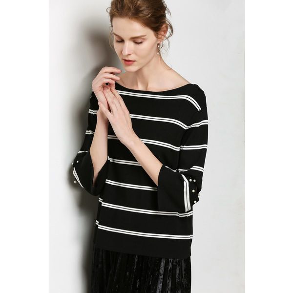 2021 new autumn winter striped pullover chic design women sweater knitted o-neck full sleeve jumper female black wzmk, White;black
2021 new autumn winter striped pullover chic design women sweater knitted o-neck full sleeve jumper female black wzmk, White;black
