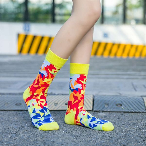 2021four seasons cool rainbow color mirror fashion couple flower children street net red high tube stockings man, Black;white
2021four seasons cool rainbow color mirror fashion couple flower children street net red high tube stockings man, Black;white