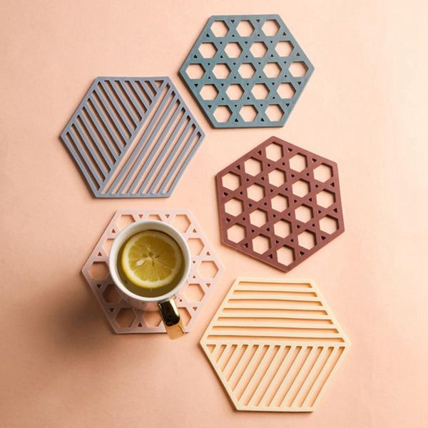 mats & pads 1pc tableware mat hollow hexagon cup pad heat-insulated bowl pot pan placemat table home kitchen accessories
mats & pads 1pc tableware mat hollow hexagon cup pad heat-insulated bowl pot pan placemat table home kitchen accessories