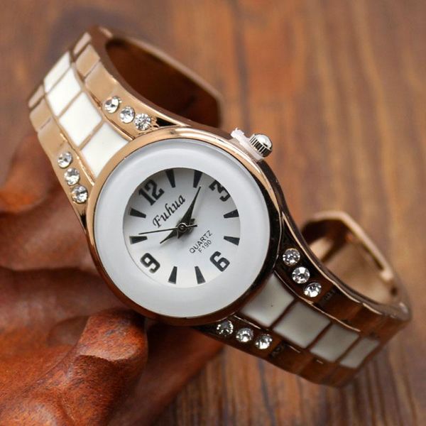 wristwatches lady wristwatch 2021 fashion crystal stainless steel bracelet watch analog women bangle luxury gift for female, Slivery;brown
wristwatches lady wristwatch 2021 fashion crystal stainless steel bracelet watch analog women bangle luxury gift for female, Slivery;brown