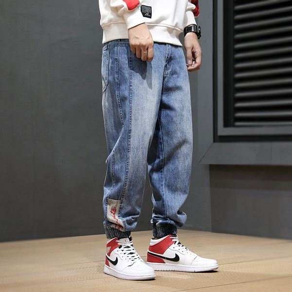 2021 new japanese vintage fashion blue color loose fit stripe spliced designer cargo pants harem men hip hop jogger jeans 2c8a
2021 new japanese vintage fashion blue color loose fit stripe spliced designer cargo pants harem men hip hop jogger jeans 2c8a
