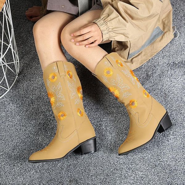 boots 2021 spring and autumn khaki square root retro knight women's pointed soft material calf, Black
boots 2021 spring and autumn khaki square root retro knight women's pointed soft material calf, Black