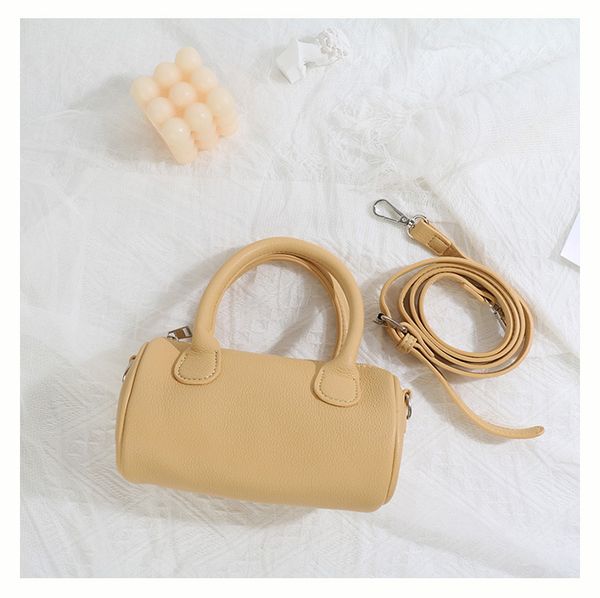 2021 women's mini handbag small crossbody shoulder bag black pu leather messenger bag with blet
2021 women's mini handbag small crossbody shoulder bag black pu leather messenger bag with blet