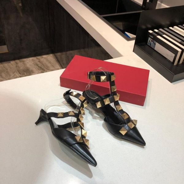 2021 women sandals summer sandals high heels rivet women shoes fashion shoes woman pointe toe woman genuine leather, Black
2021 women sandals summer sandals high heels rivet women shoes fashion shoes woman pointe toe woman genuine leather, Black