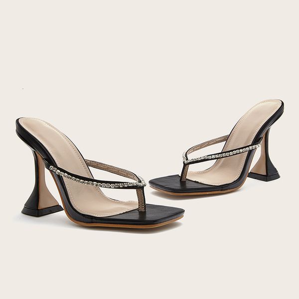 2021 new slippers summer outdoor shoes high heel slip on flip flop elegant rhinestone women slides sandals black vbpn
2021 new slippers summer outdoor shoes high heel slip on flip flop elegant rhinestone women slides sandals black vbpn