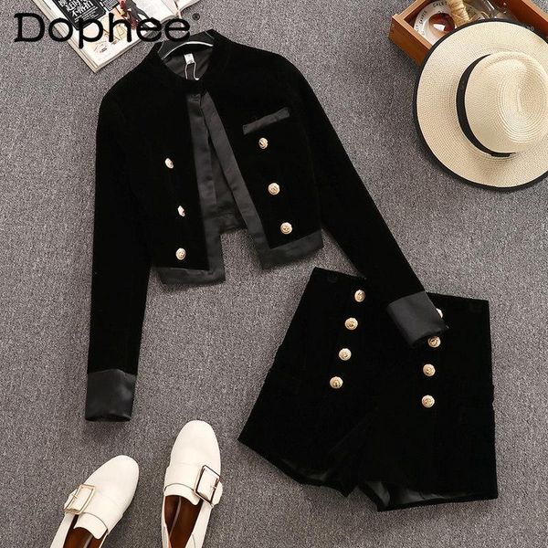 women's outfits 2021 spring and autumn elegant ladies retro buttons short jacket gold velvet shorts two-piece sets tracksuits, Gray
women's outfits 2021 spring and autumn elegant ladies retro buttons short jacket gold velvet shorts two-piece sets tracksuits, Gray