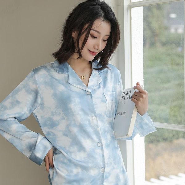 women's sleepwear fashionable two-piece pajamas with light blue tie-dye print long-sleeved home suit, Black;red
women's sleepwear fashionable two-piece pajamas with light blue tie-dye print long-sleeved home suit, Black;red
