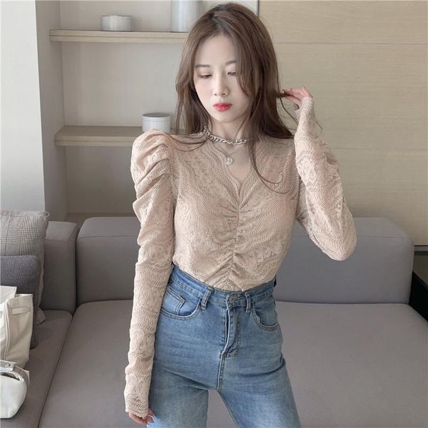 v-neck lace bottoming shirt women spring 2021 new style puff-sleeved western-style long-sleeved tight shirt with top, White
v-neck lace bottoming shirt women spring 2021 new style puff-sleeved western-style long-sleeved tight shirt with top, White