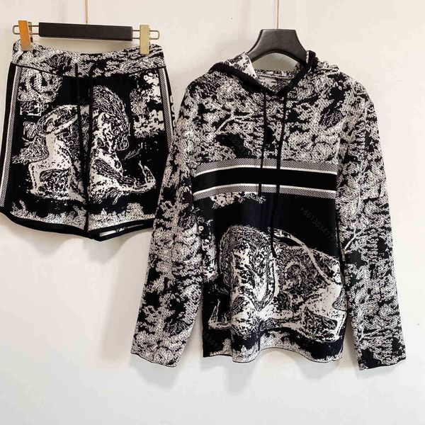fashion cd designer women knit hoodies set winter knitted hooded weatshirt round neck wool knitting long sleeve sweaters jackets design, White
fashion cd designer women knit hoodies set winter knitted hooded weatshirt round neck wool knitting long sleeve sweaters jackets design, White