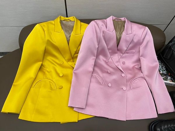 2021 new ladies fashion long sleeve lapel double breasted solid color blazer 1208, White;black
2021 new ladies fashion long sleeve lapel double breasted solid color blazer 1208, White;black