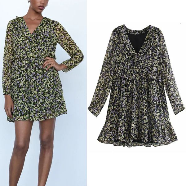 new floral 2021 print mini women chiffon long sleeve v-neck ruffle dress woman fashion button loose casual laddies dresses ddgu 828l, Black;gray
new floral 2021 print mini women chiffon long sleeve v-neck ruffle dress woman fashion button loose casual laddies dresses ddgu 828l, Black;gray