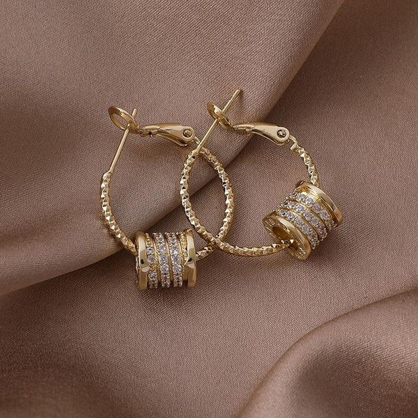 hoop & huggie vsnow fashion cylindrical geometric rhinestone earring for women shining gold color metallic circle jewellery, Golden;silver
hoop & huggie vsnow fashion cylindrical geometric rhinestone earring for women shining gold color metallic circle jewellery, Golden;silver