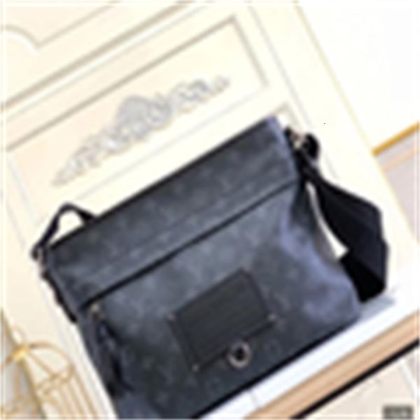 handbags body m45216 men's messenger bag men designer iconic handles shoulder bags totes cross luxury bag clutches evening m45214
handbags body m45216 men's messenger bag men designer iconic handles shoulder bags totes cross luxury bag clutches evening m45214