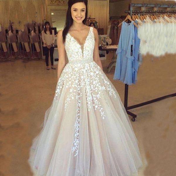 2021 new boho v neck wedding es light champagne floor length applique open back a line backless bridal vestido de noiva aqdm, White
2021 new boho v neck wedding es light champagne floor length applique open back a line backless bridal vestido de noiva aqdm, White