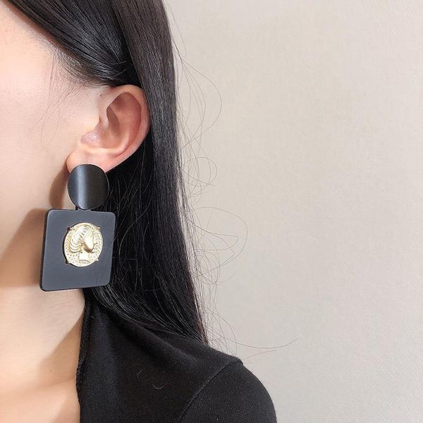 dangle & chandelier u-magical hiphop black square geometric arcylic earring for women vintage gold circle queen portrait jewellery, Silver
dangle & chandelier u-magical hiphop black square geometric arcylic earring for women vintage gold circle queen portrait jewellery, Silver