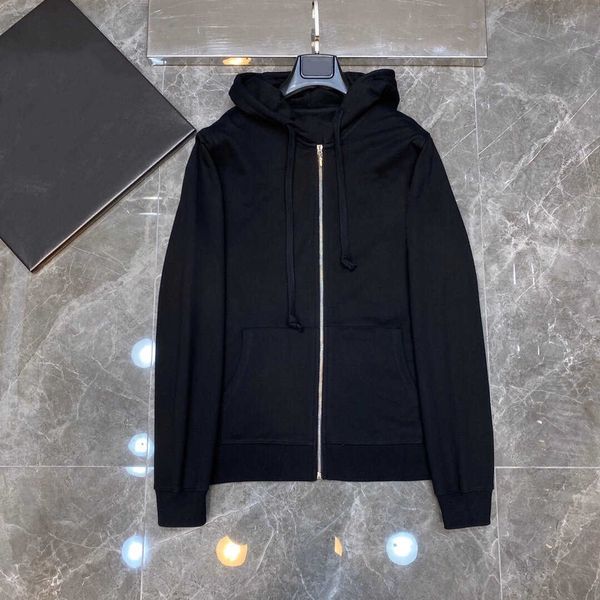 4 kind style men's jackets quick drying nylon waterproof reflective prevent bask designer hoodies and sweatshirts in a hood sport jacke, Black;brown
4 kind style men's jackets quick drying nylon waterproof reflective prevent bask designer hoodies and sweatshirts in a hood sport jacke, Black;brown