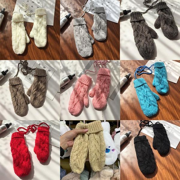 sports gloves warm winter women mittens 5 color woman ladies lovely knitted girls gift, Black
sports gloves warm winter women mittens 5 color woman ladies lovely knitted girls gift, Black